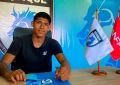 Con 16 años: Bayron Barrera firmó su primer contrato profesional con Deportes Iquique