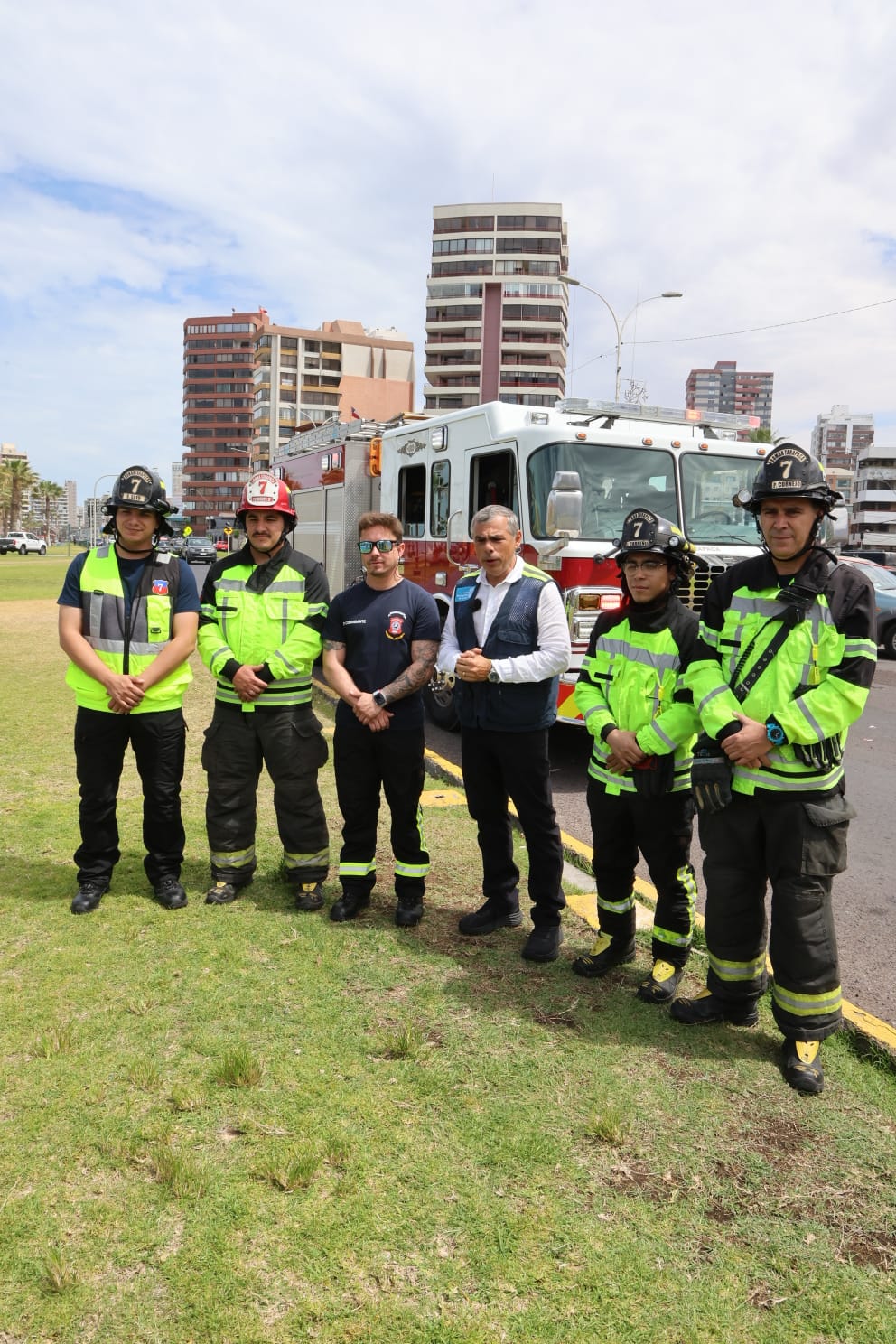 IQUIQUE SE UNE CONTRA “GLOBOS DE LOS DESEOS” EN AÑO NUEVO
