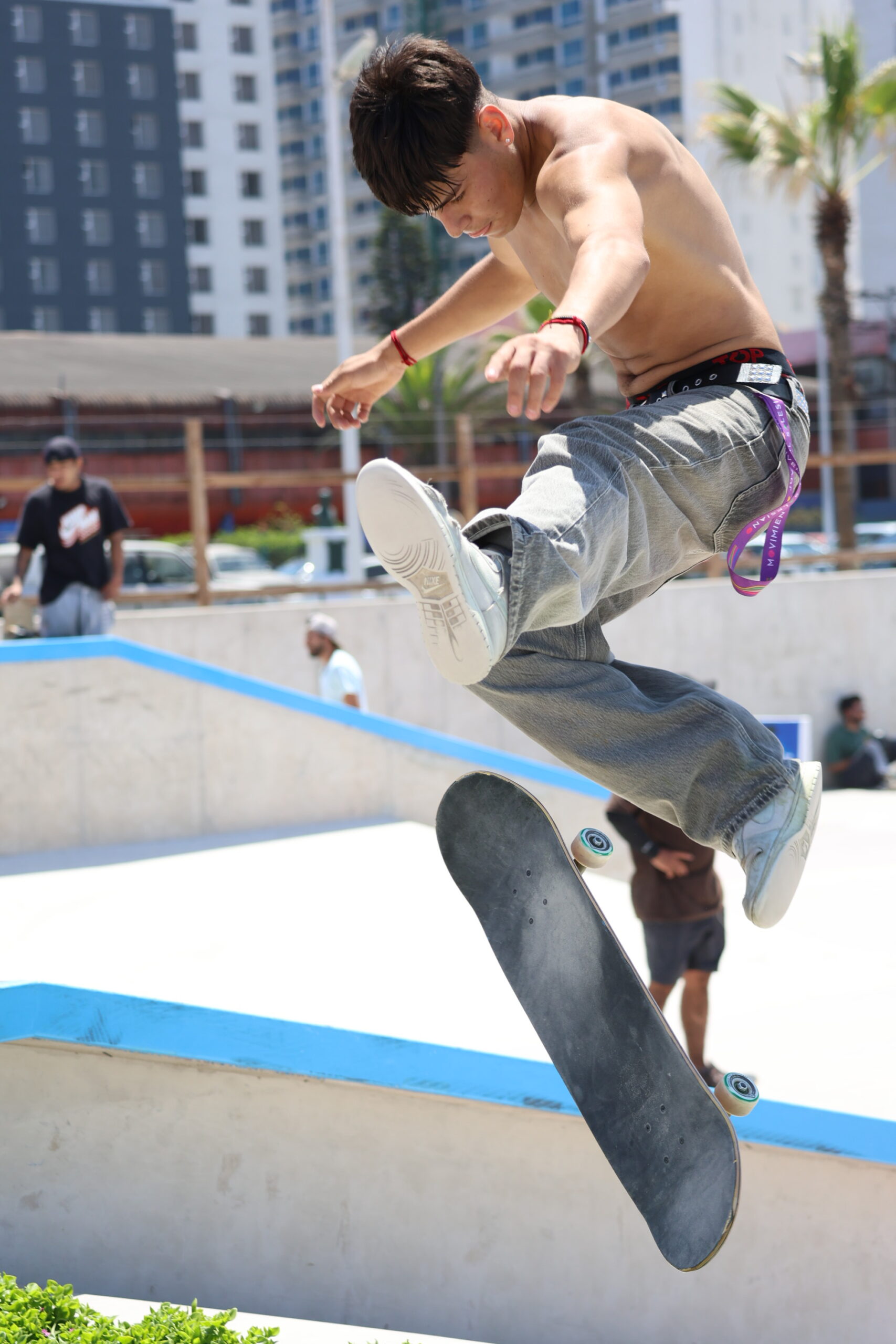 MUNICIPALIDAD DE IQUIQUE Y GOBIERNO REGIONAL DE TARAPACÁ ENTREGAN A LA COMUNIDAD NUEVO SKATEPARK EN PARQUE PLAYA BRAVA