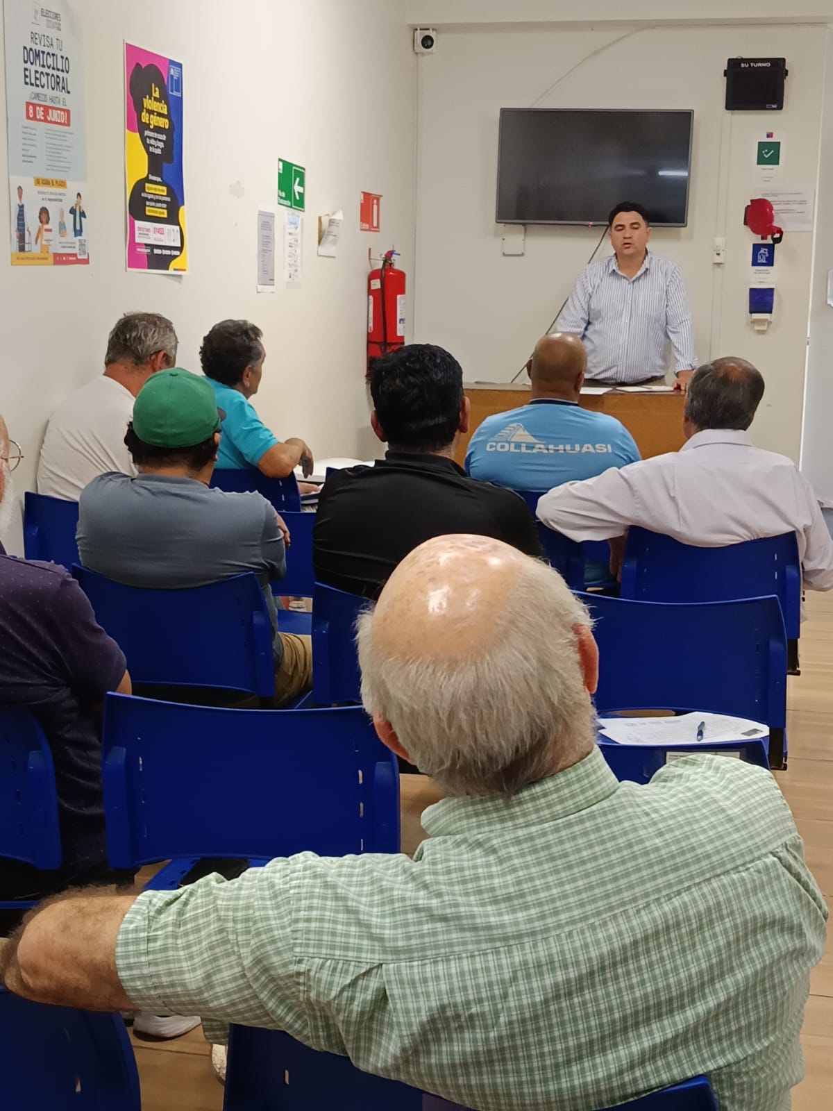 Seremi de Transportes se reúne con FEDETAC y refuerza llamado a la conducción responsable en Tarapacá