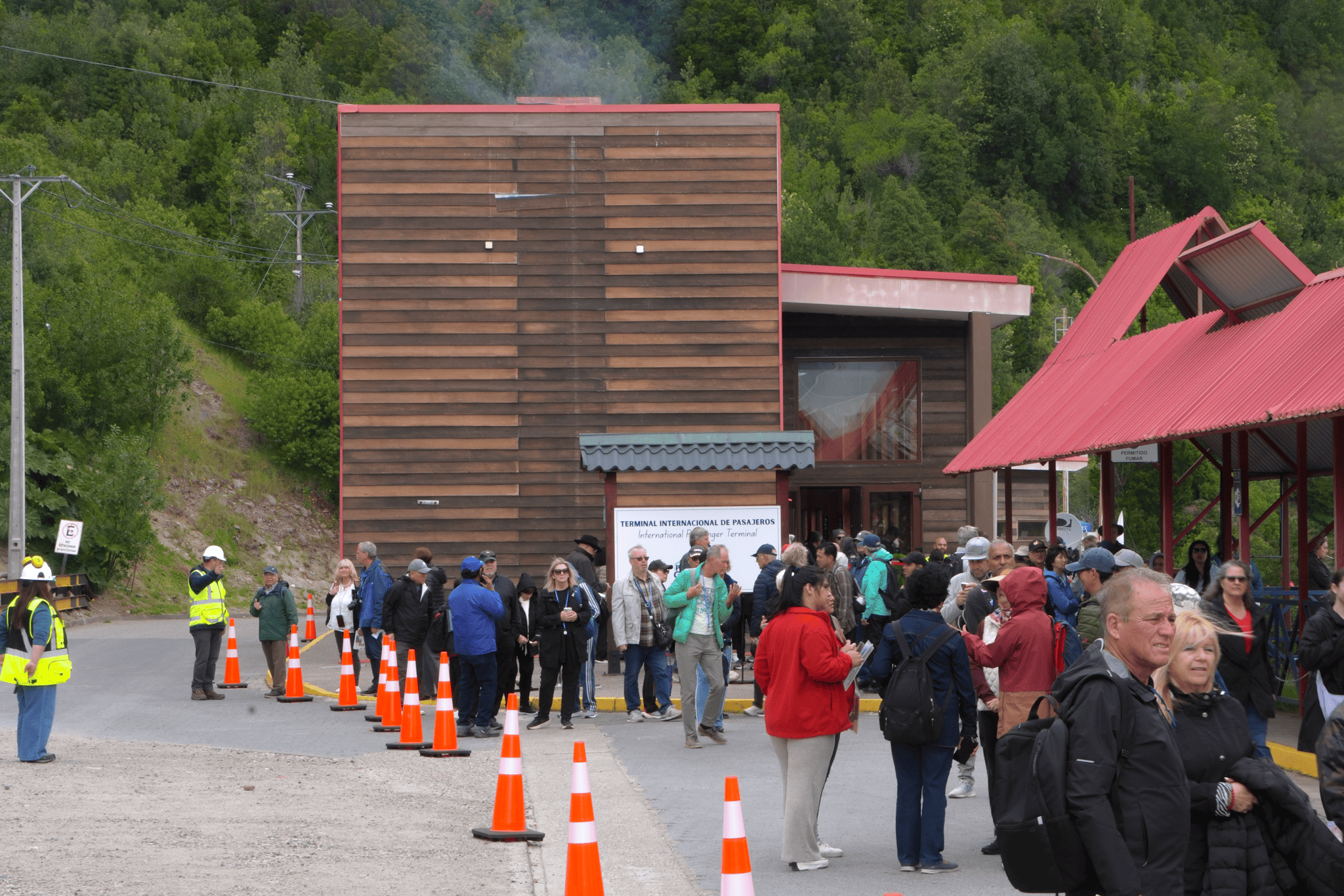 Emporcha inicia temporada de cruceros con la recalada del crucero más grande de su historia