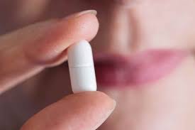 Ibuprofeno: Riesgos y efectos secundarios de su uso frecuente o sin supervisión médica