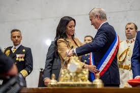 ¿Qué busca comunicar el Gobierno de Kast con el nuevo logo? Experto explica