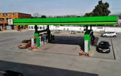 Alza de combustibles aún no se refleja por completo en la inflación: Experto anticipa nuevo aumento en abril