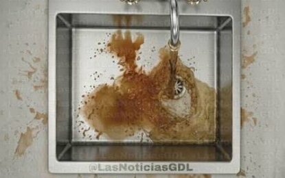 ¿El agua de la llave salió café o con sedimentos? Esto es lo que recomienda un experto