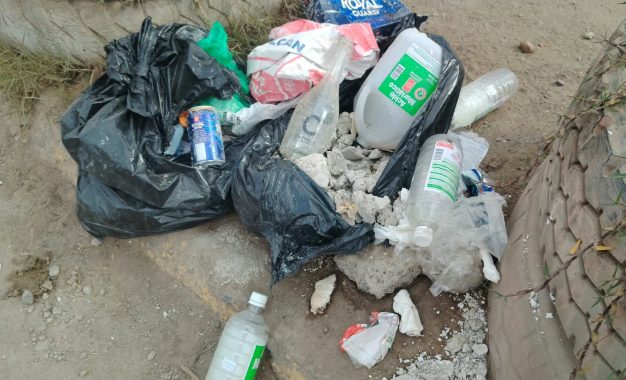 el Reciclaje de botellas crea  inpacto a la comunidad de alto hospicio