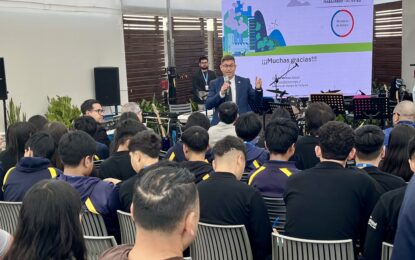 Jóvenes técnicos de Alto Hospicio lideran la revolución energética con generación distribuida