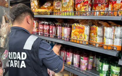 Salud fiscaliza mall chino en Iquique tras grave quemadura por producto cosmético
