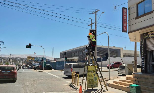 Alto Hospicio tendrá nuevos semáforos en cuatro cruces de alta congestión vehicular