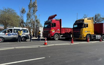 Transportes restringe circulación de camiones por rutas alternativas de Colchane para reforzar seguridad fronteriza