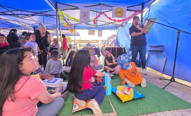 Alto Hospicio celebró su primera Feria de las Lecturas y las Bibliotecas