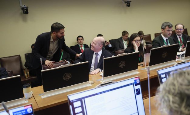 Ministro Quiroz destaca despacho a Sala de reforma al Mercado de Capitales y Financiamiento de la Casa Propia