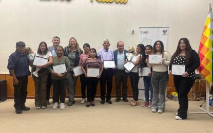 Capacitación: Sence entrega diplomas de 29 hombres y mujeres de Huara